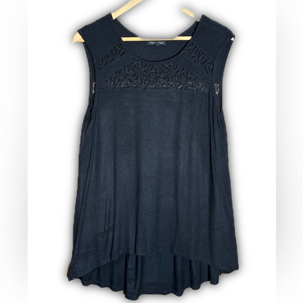 For Cynthia, medium, Crochet, sleeveless, hi-lo top